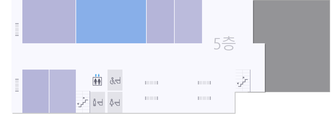 충청북도 종합사회복지센터 5층 안내도 - 정문쪽 엘리베이터를 기준으로 좌측부터 시계방향으로 계단, 502호 충북 수화통역센터 지역지원본부, 501호 한국 농아인협회 충북협회, 옥상휴게공간, 506호 정보화센터, 505호 무지개도서관, 504호 점자인쇄실, 503호 녹음제작실, 계단, 옥상휴게공간, 장애인화장실, 화장실이 있습니다.